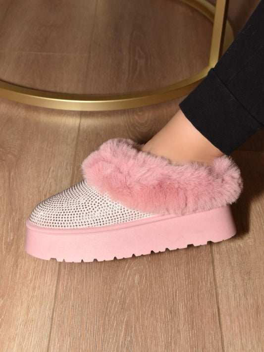 Rhinestone & pink slippers
