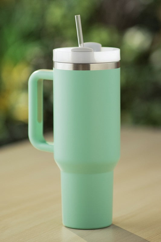 Tumbler cup in mint green
stanley who? 